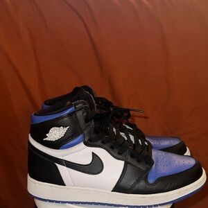 Air Jordan 1 Retro High OG 'Royal Toe'